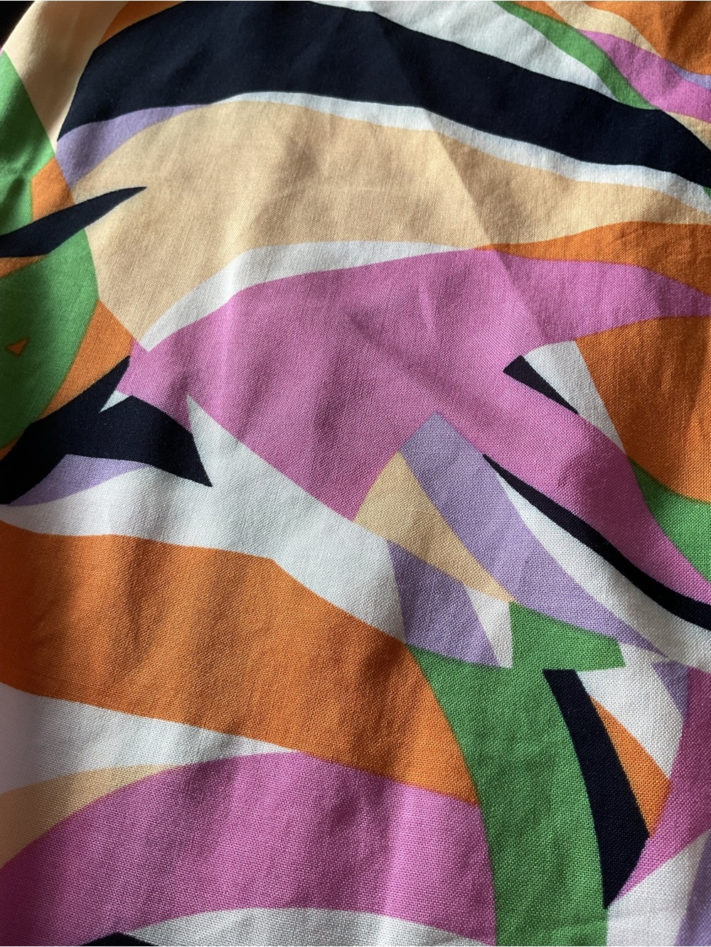 Miss Selfie Sleeveless Abstract Print Blouse with Mock Neck NWT - Picture 9 of 9